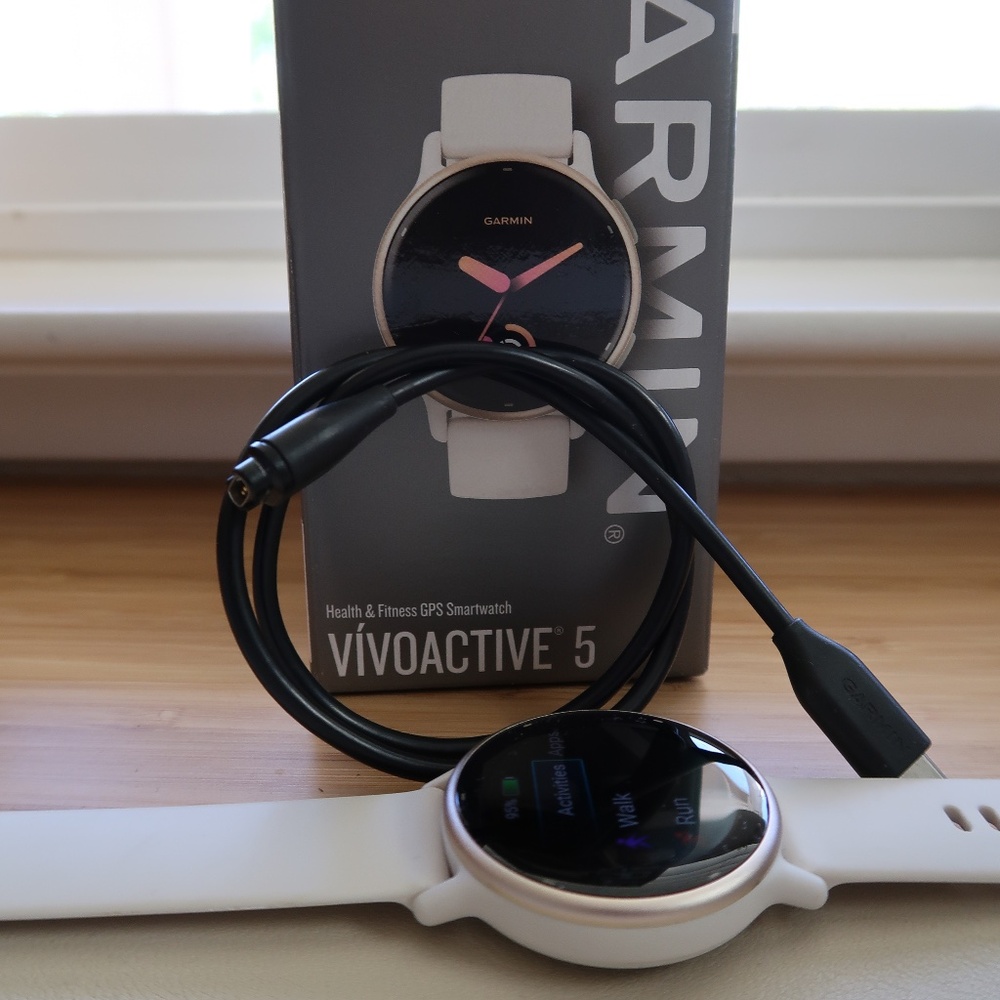 GARMIN Vivoactive 5 Health and Fitness Smartwatch